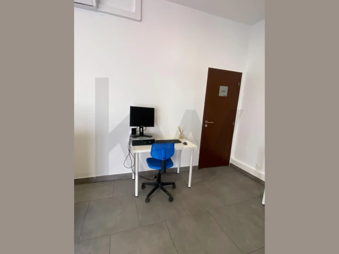 Loja para Arrendamento em Portimão Foto 2