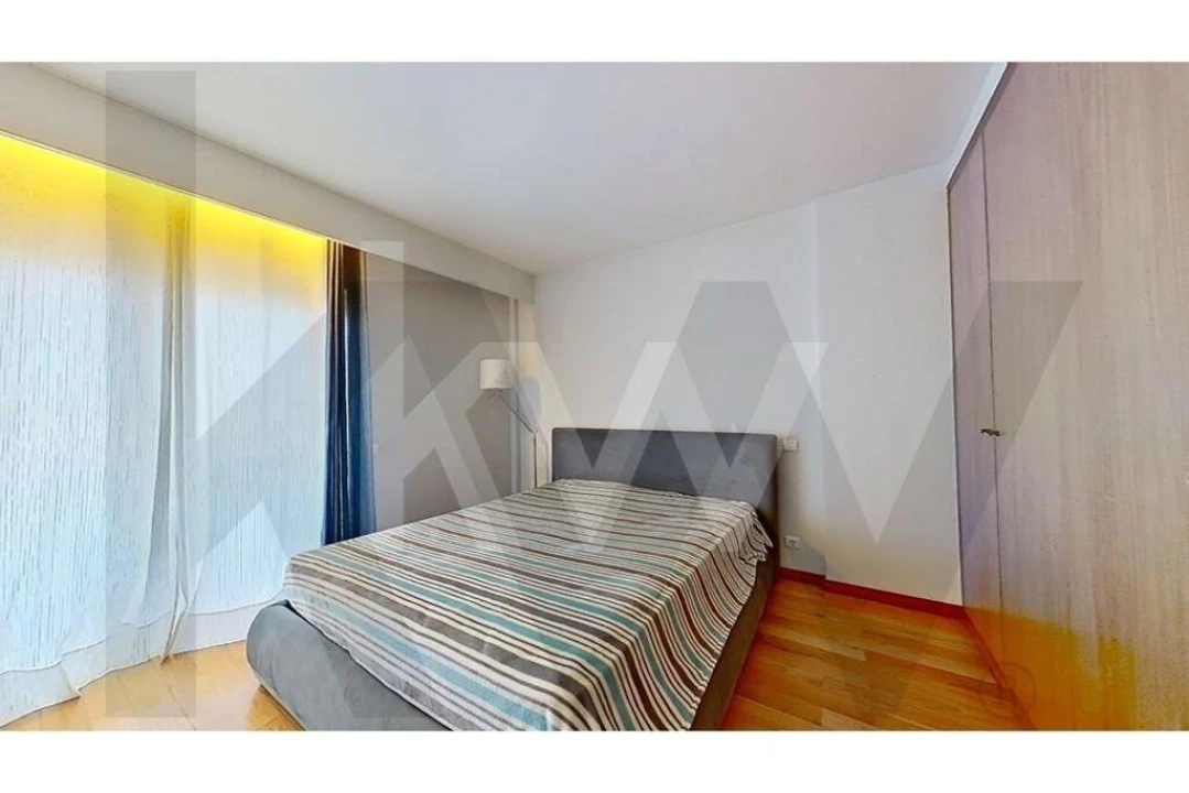 Apartamento T2 para Arrendamento em Ramalde Foto 14