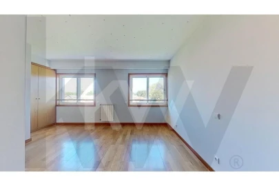 Apartamento T2 para Arrendamento em Ramalde
