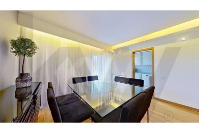 Apartamento T2 para Arrendamento em Ramalde
