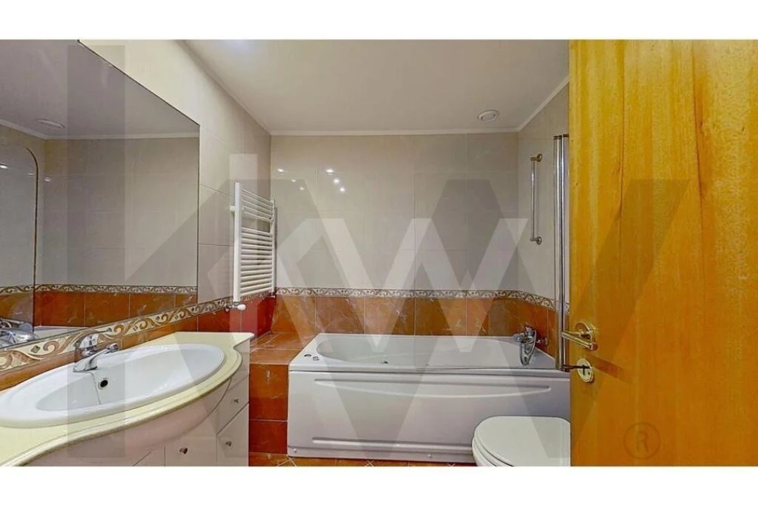 Apartamento T2 para Arrendamento em Ramalde Foto 12