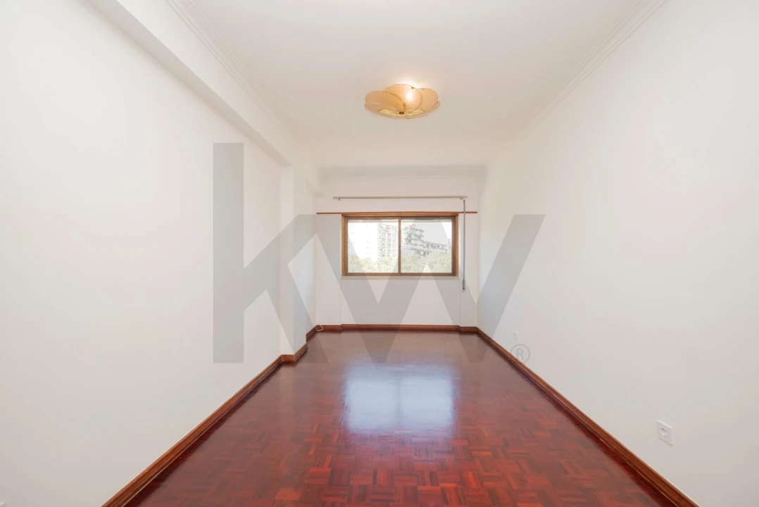Apartamento T3 para Arrendamento em Benfica Foto 13