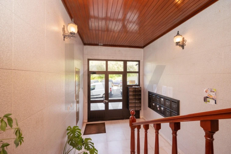 Apartamento T3 para Arrendamento em Benfica Foto 28