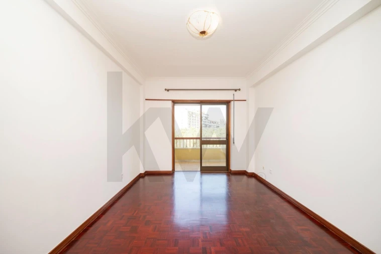 Apartamento T3 para Arrendamento em Benfica Foto 6