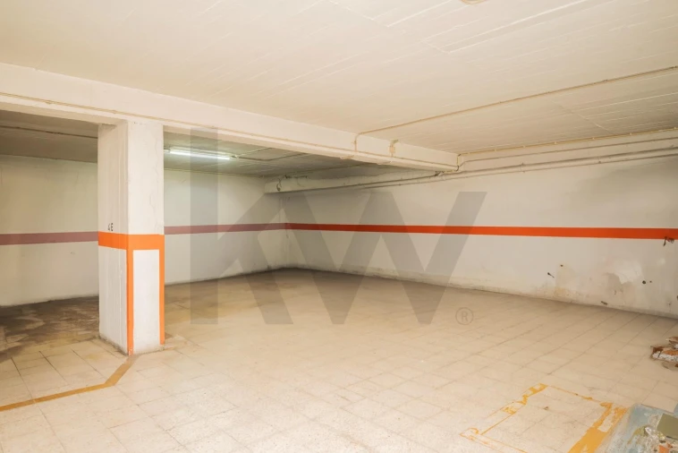 Apartamento T3 para Arrendamento em Benfica Foto 26
