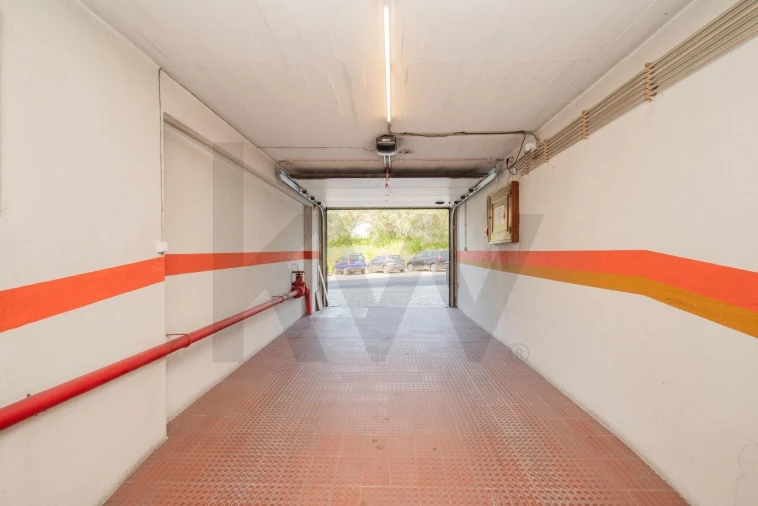 Apartamento T3 para Arrendamento em Benfica Foto 25