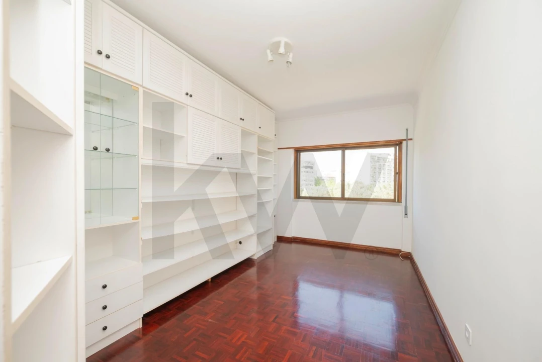 Apartamento T3 para Arrendamento em Benfica Foto 15