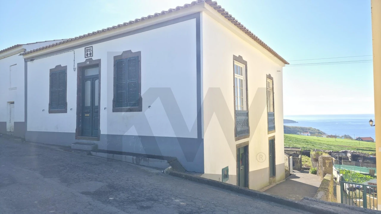 Moradia T3 para Venda em Achada Foto 2