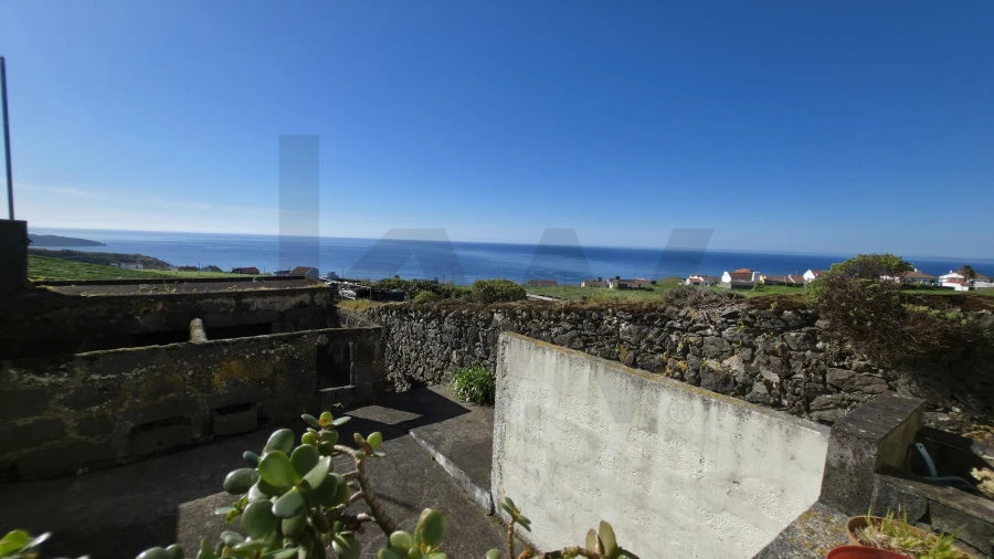 Moradia T3 para Venda em Achada Foto 30