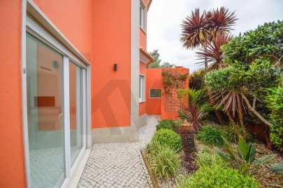 Moradia T4 para Venda em Alcabideche