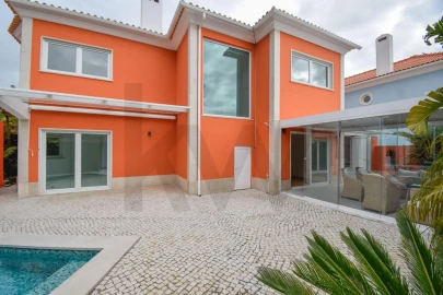Moradia T4 para Venda em Alcabideche