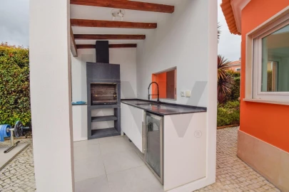 Moradia T4 para Venda em Alcabideche