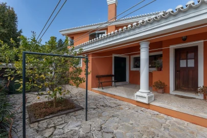 Moradia T4 para Venda em Agualva e Mira-Sintra