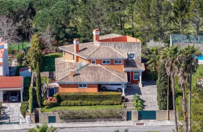 Moradia T4 para Venda em Agualva e Mira-Sintra