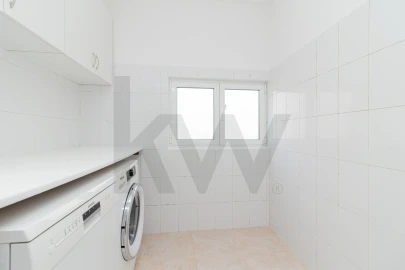 Apartamento T2 para Venda em Santa Iria de Azoia, São João da Talha e Bobadela