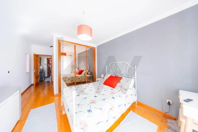 Moradia T3 para Venda em Carcavelos e Parede Foto 10