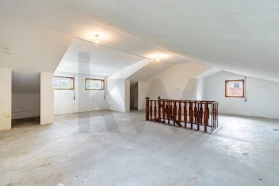 Moradia T3 para Venda em Pedroso e Seixezelo