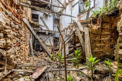 Prédio para Venda em Romeira e Várzea