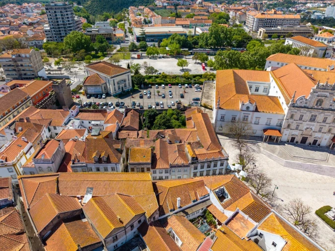 Prédio para Venda em Romeira e Várzea Foto 95
