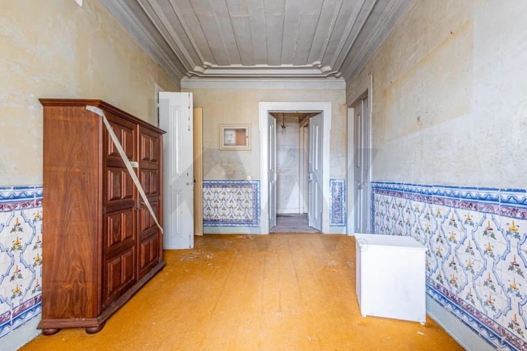 Prédio para Venda em Romeira e Várzea Foto 31