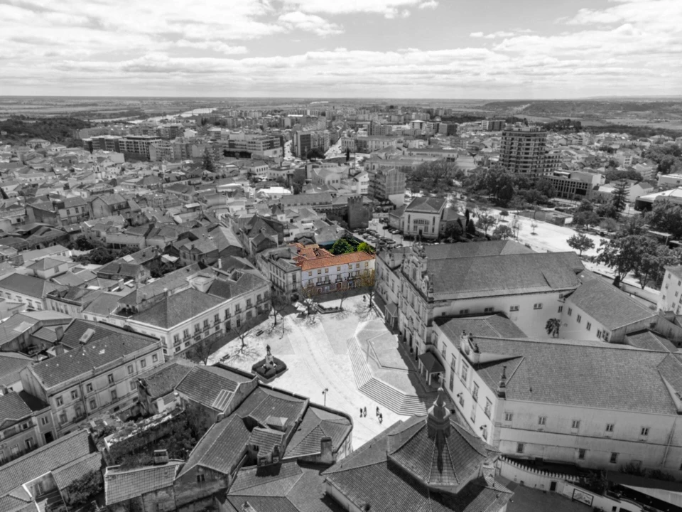 Prédio para Venda em Romeira e Várzea Foto 82