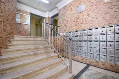 Apartamento T1 para Venda em Alfragide
