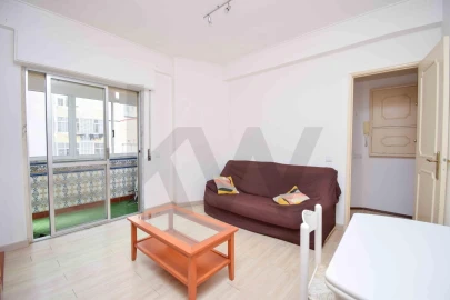 Apartamento T1 para Venda em Alfragide