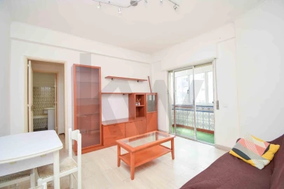 Apartamento T1 para Venda em Alfragide