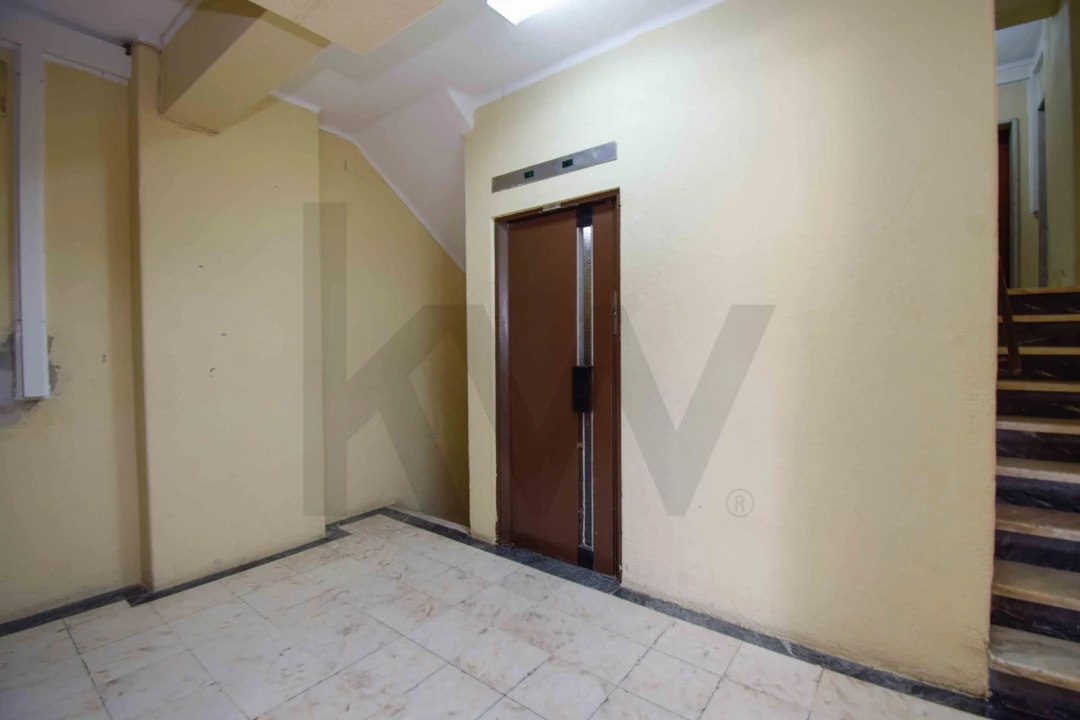 Apartamento T1 para Venda em Alfragide Foto 20