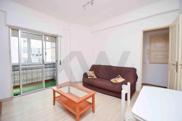 Apartamento T1 para Venda em Alfragide Foto 3