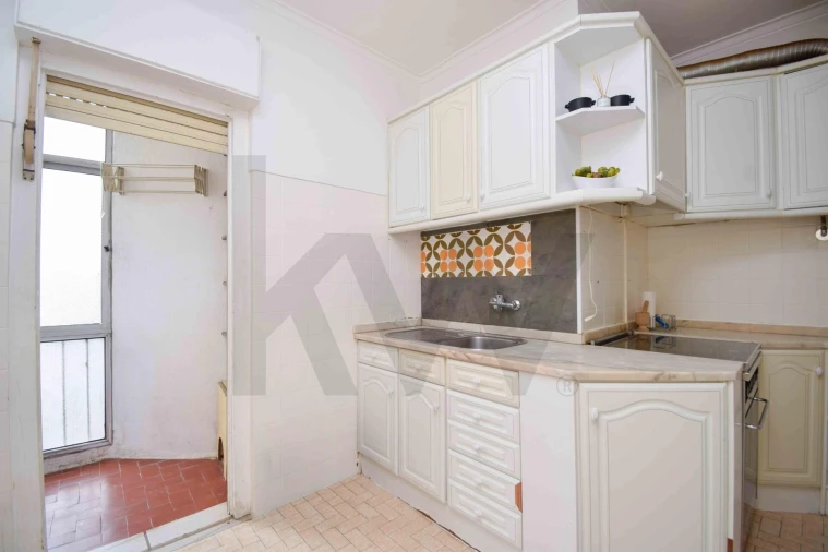 Apartamento T1 para Venda em Alfragide Foto 10