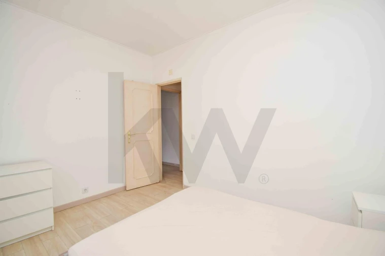 Apartamento T1 para Venda em Alfragide Foto 15