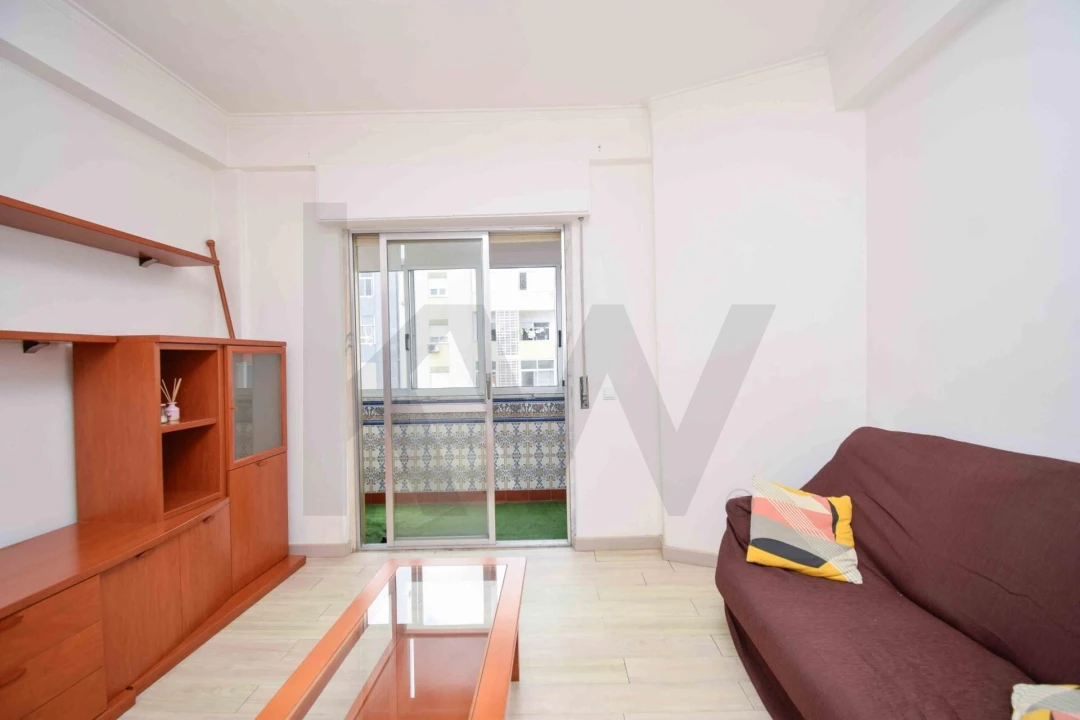 Apartamento T1 para Venda em Alfragide Foto 2