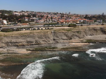 Moradia T4 para Venda em Carcavelos e Parede