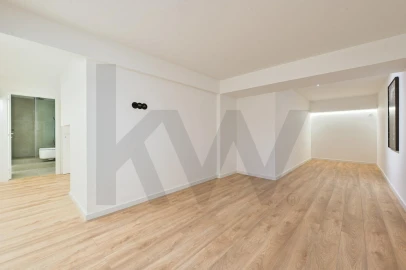Moradia T4 para Venda em Carcavelos e Parede