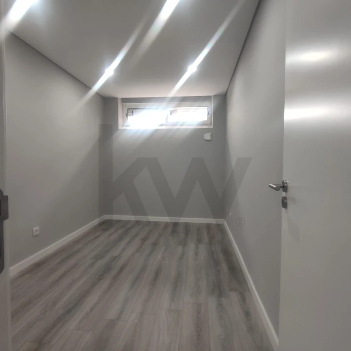 Apartamento T2 para Venda em Almada, Cova da Piedade, Pragal e Cacilhas Foto 5