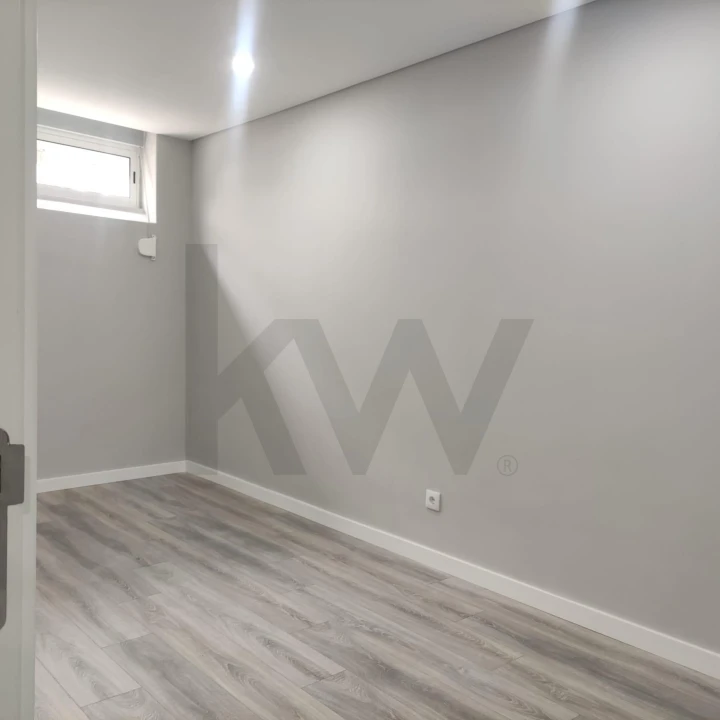 Apartamento T2 para Venda em Almada, Cova da Piedade, Pragal e Cacilhas Foto 4