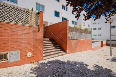 Apartamento T3 para Venda em Carcavelos e Parede
