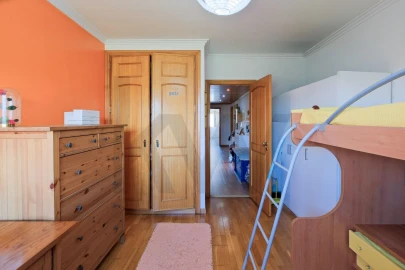 Apartamento T3 para Venda em Carcavelos e Parede