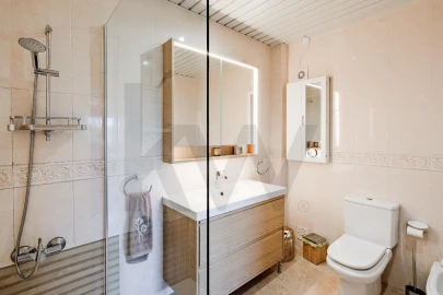Apartamento T3 para Venda em Carcavelos e Parede