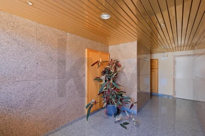Apartamento T3 para Venda em Carcavelos e Parede