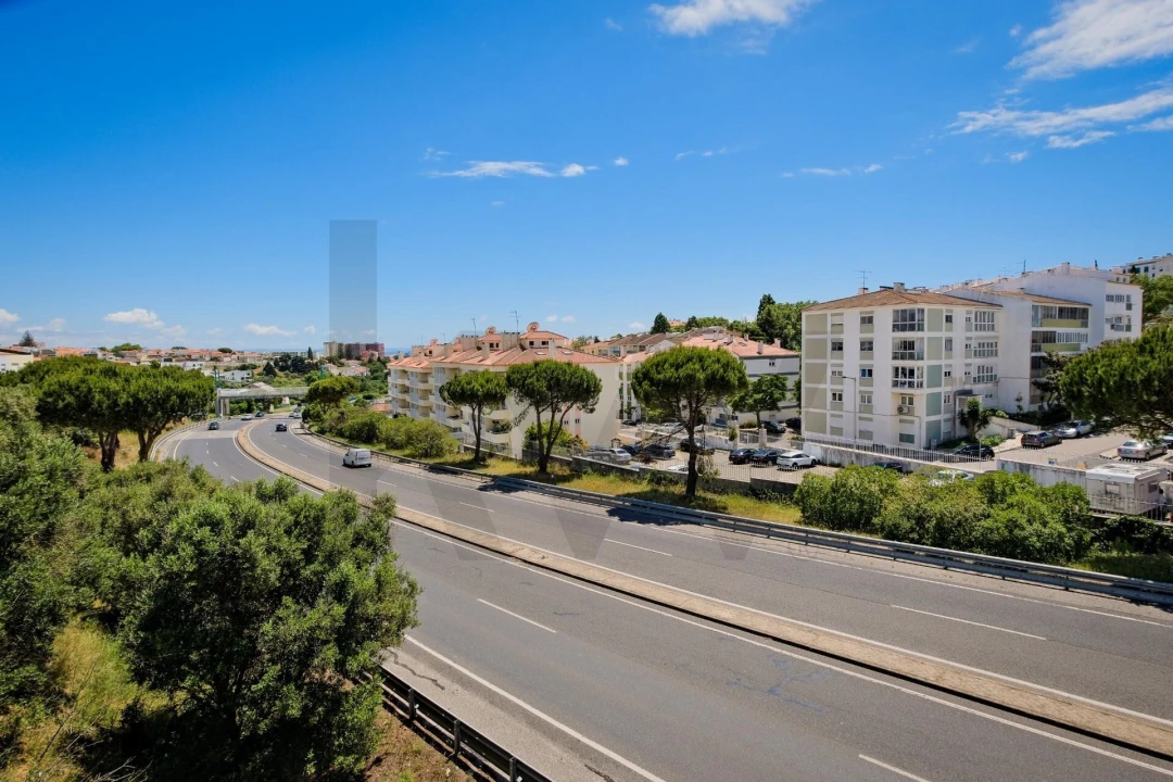 Apartamento T3 para Venda em Carcavelos e Parede Foto 38