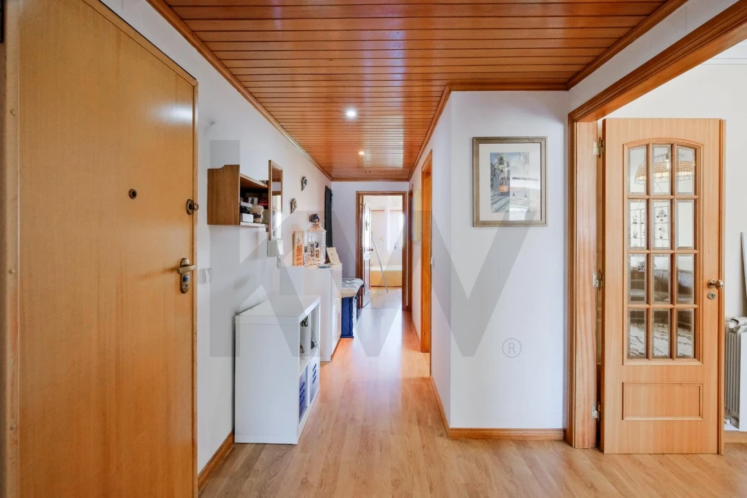 Apartamento T3 para Venda em Carcavelos e Parede Foto 6