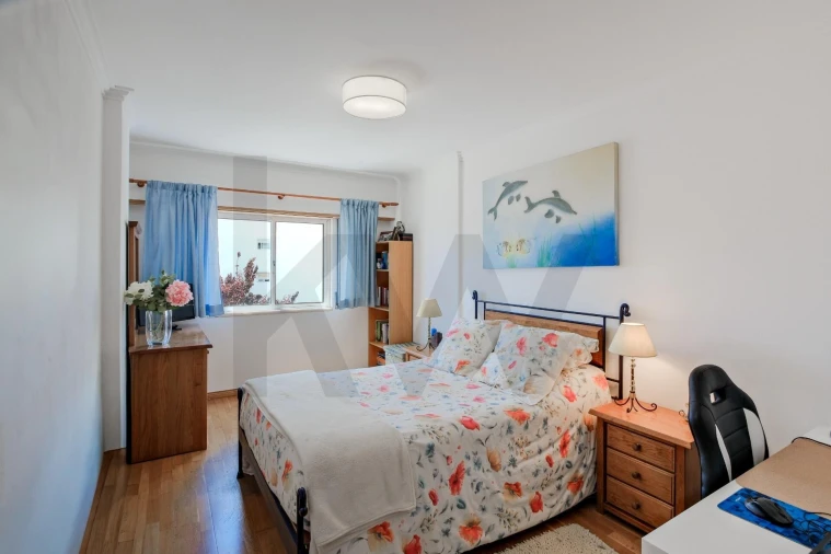Apartamento T3 para Venda em Carcavelos e Parede Foto 7