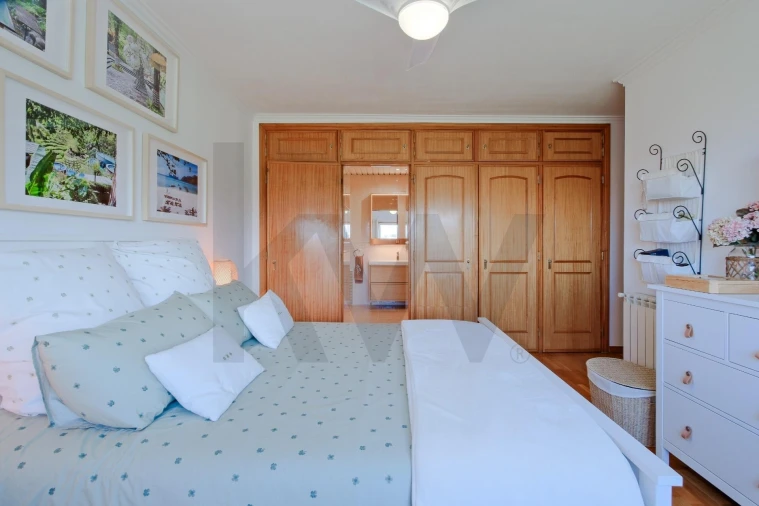 Apartamento T3 para Venda em Carcavelos e Parede Foto 18