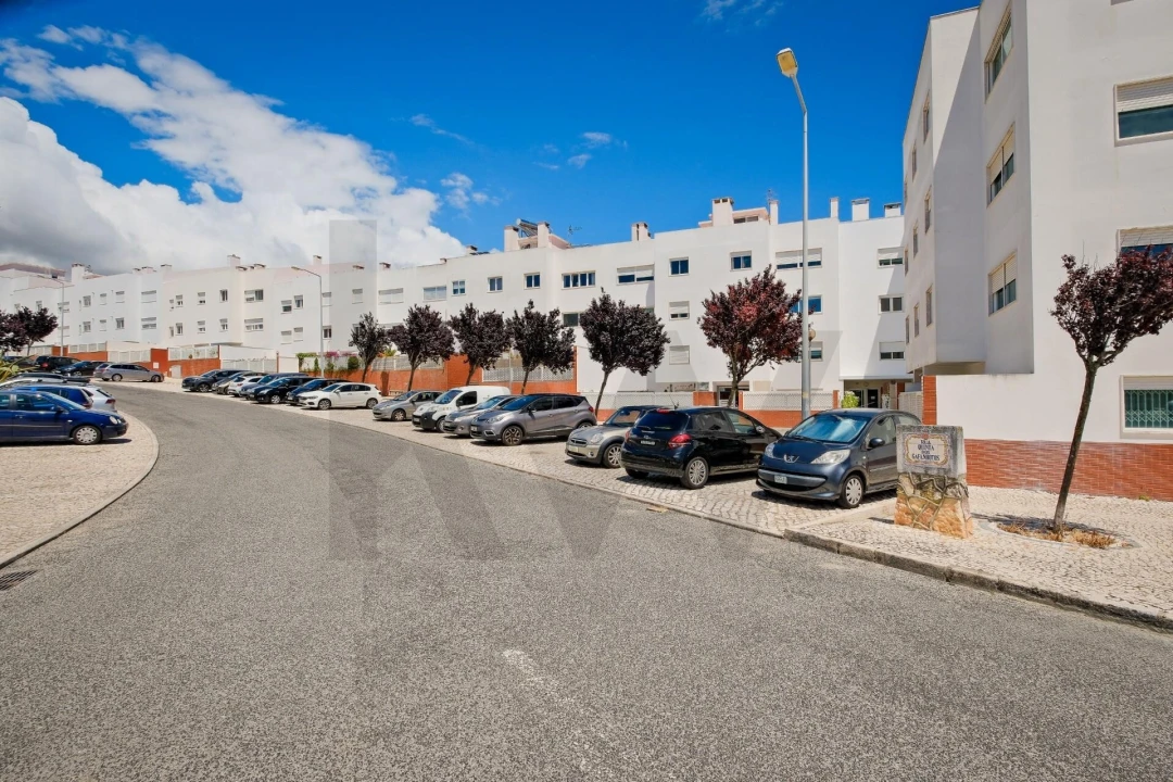Apartamento T3 para Venda em Carcavelos e Parede Foto 34