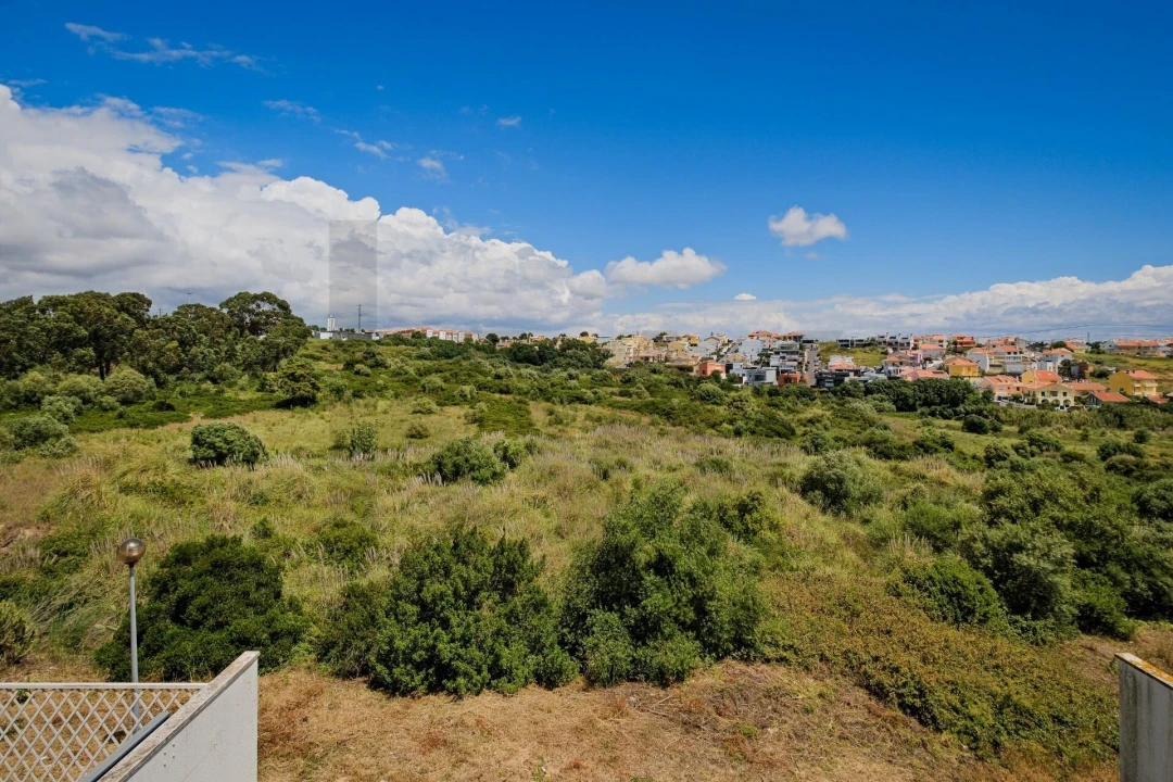 Apartamento T3 para Venda em Carcavelos e Parede Foto 32