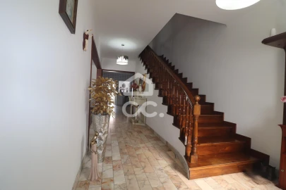 Moradia T5 para Venda em Ribeira Seca