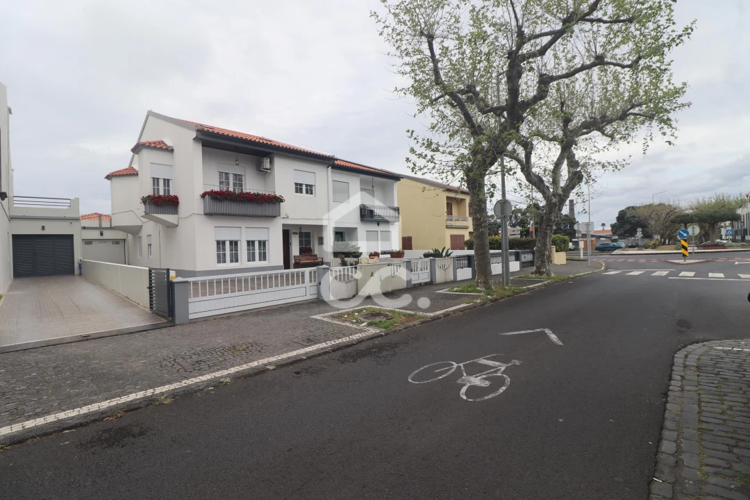 Moradia T5 para Venda em Ribeira Seca Foto 36