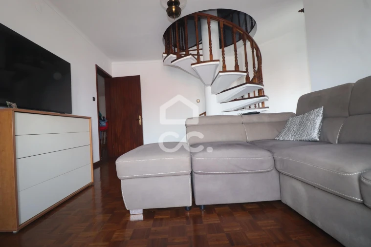 Moradia T5 para Venda em Ribeira Seca Foto 21